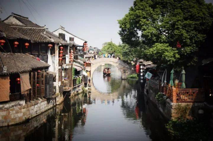 杨幂为什么近几年来这么显疲态？游戏画面